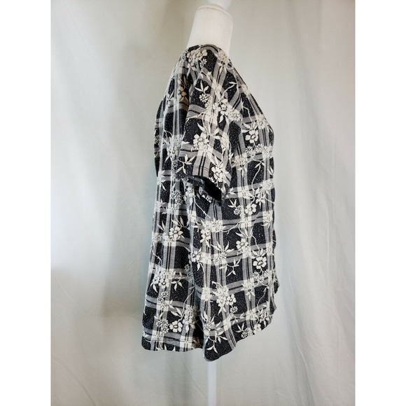 Loft Black and White Tunic Style Top Large Petite (LP) Short Sleeve - Picture 3 of 8